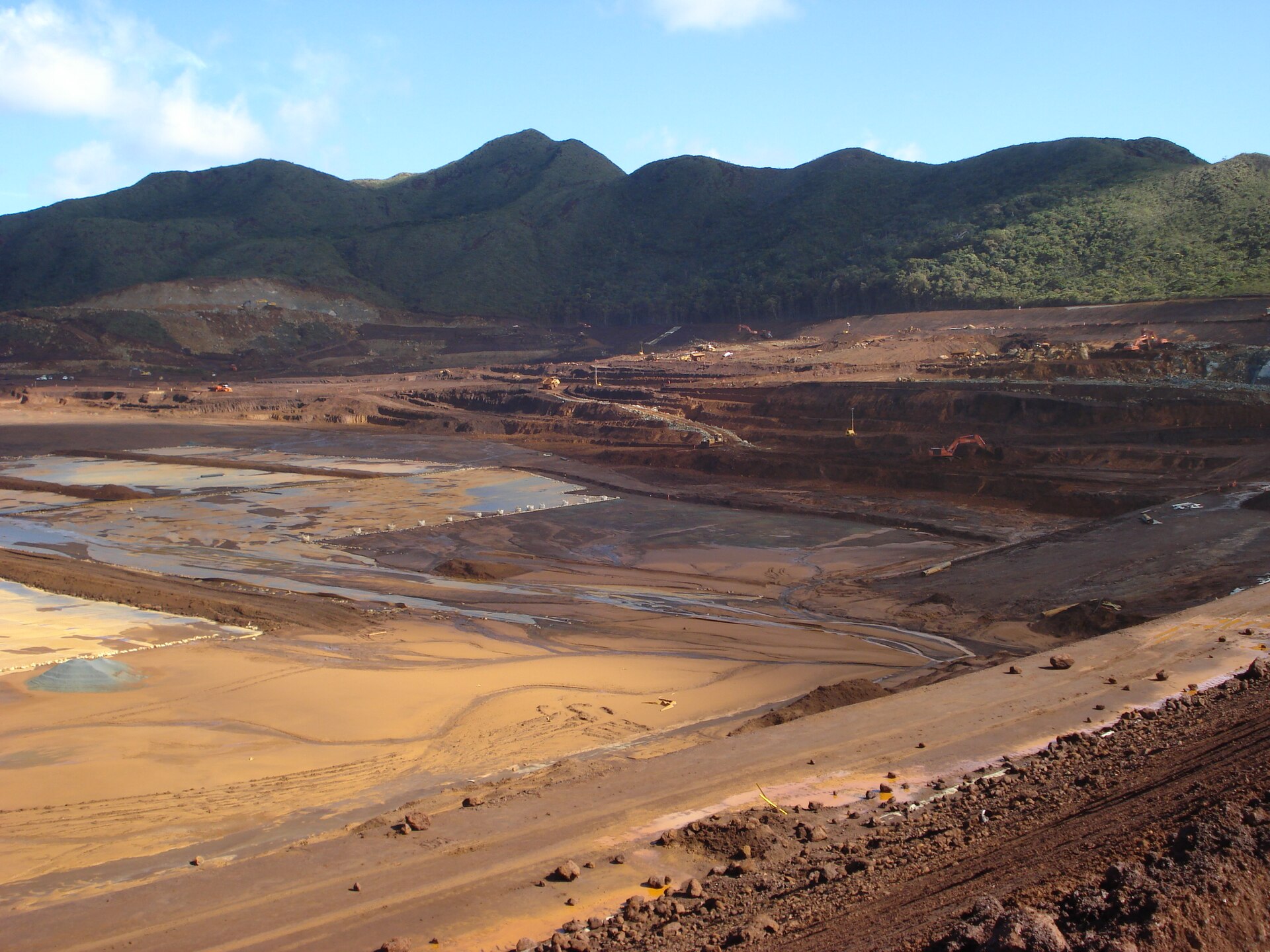 Construction of a tailings storage area Goro Nickel Mine, Kwe West Bassin, New Caledonia