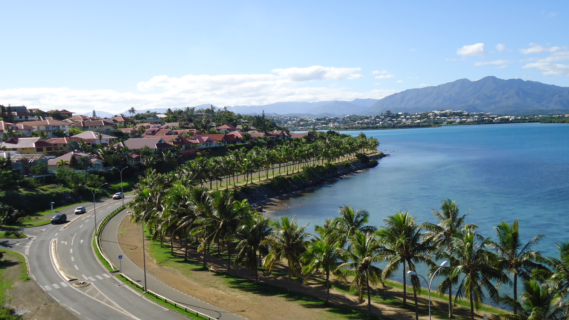 Rue Promenade Pierre Vernier à Nouméa