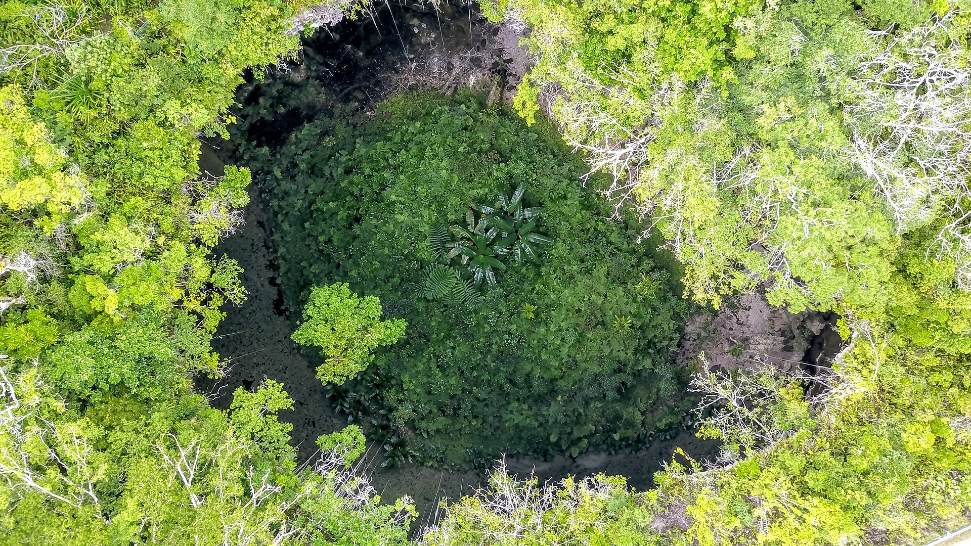 Trou de Bone, Maré, NC